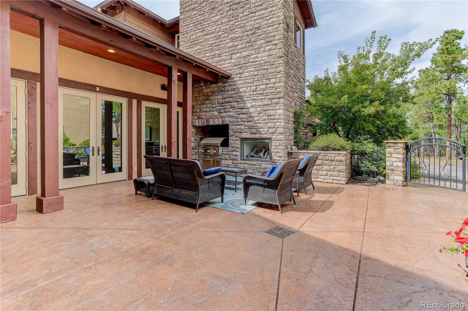 13585 Lauriston Place