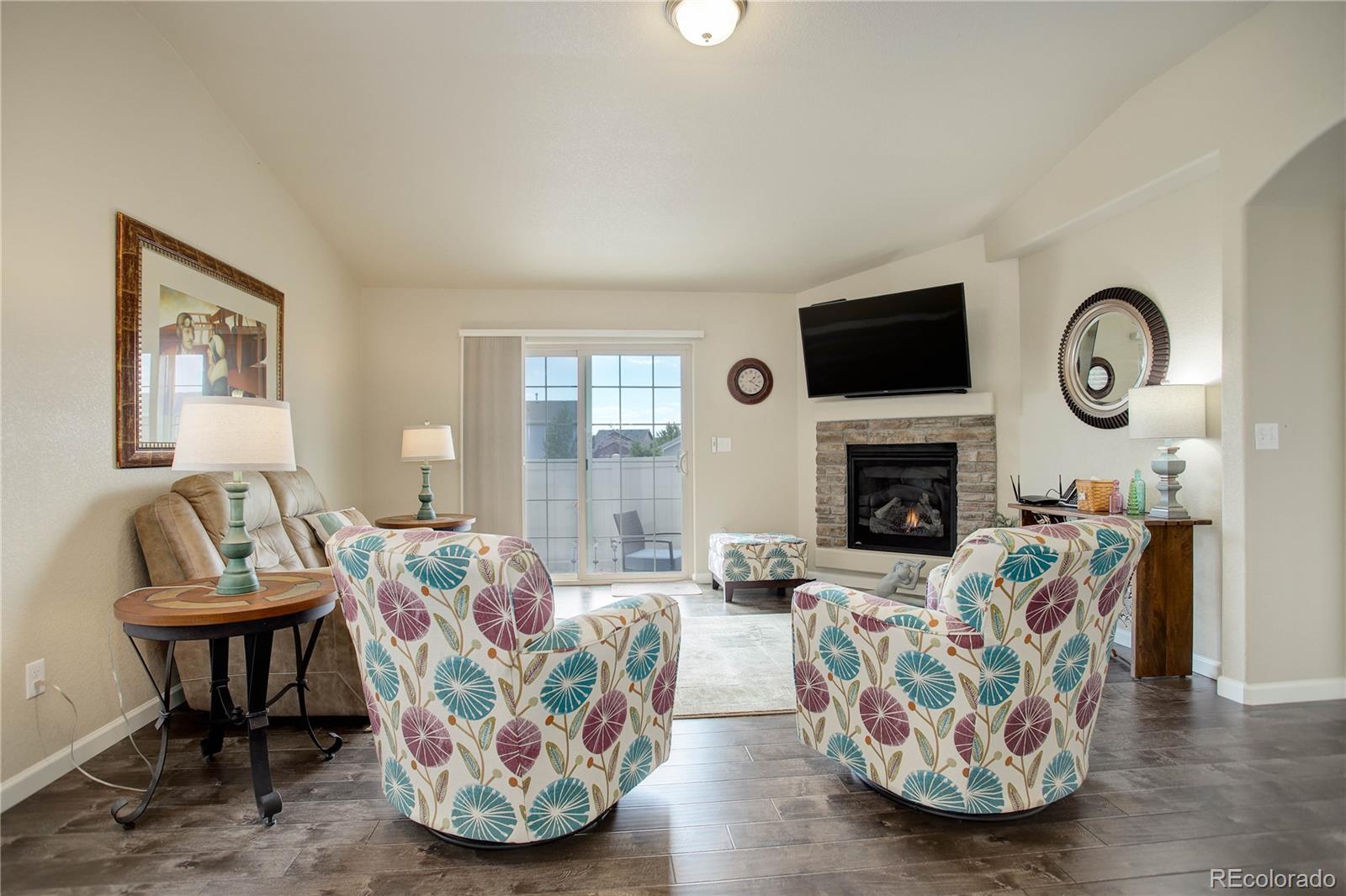 8032 Potentilla Grove