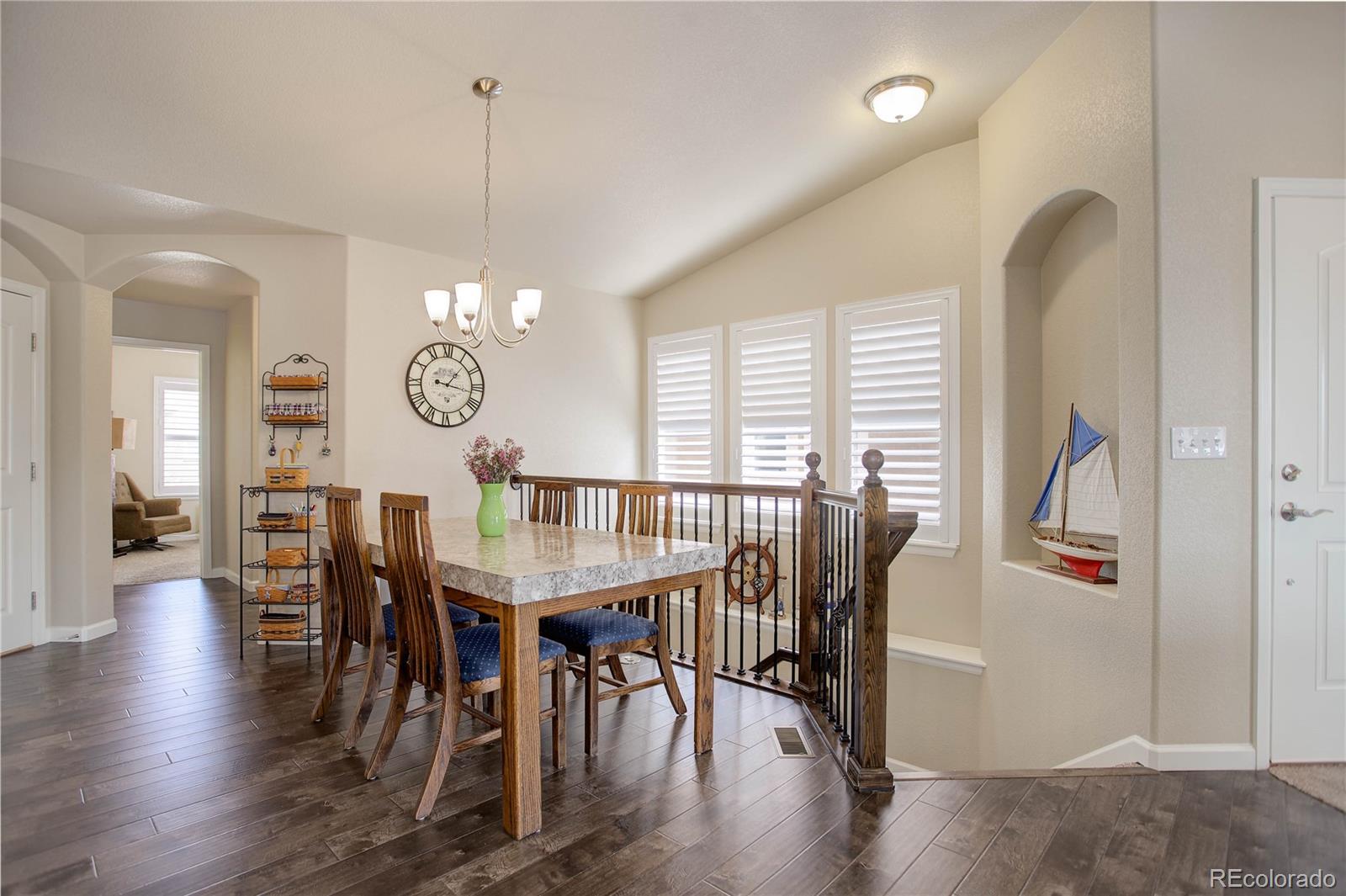 8032 Potentilla Grove