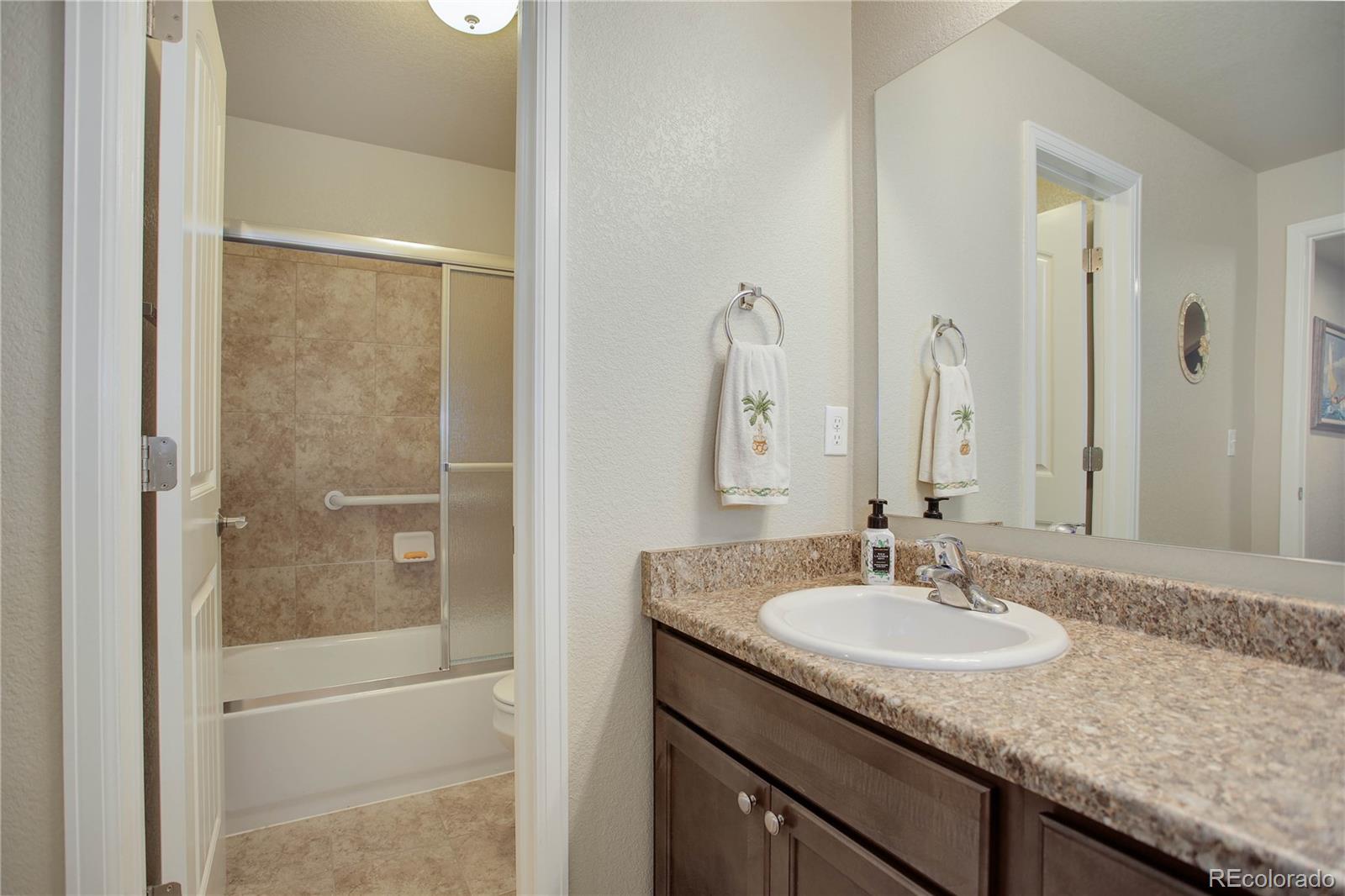 8032 Potentilla Grove