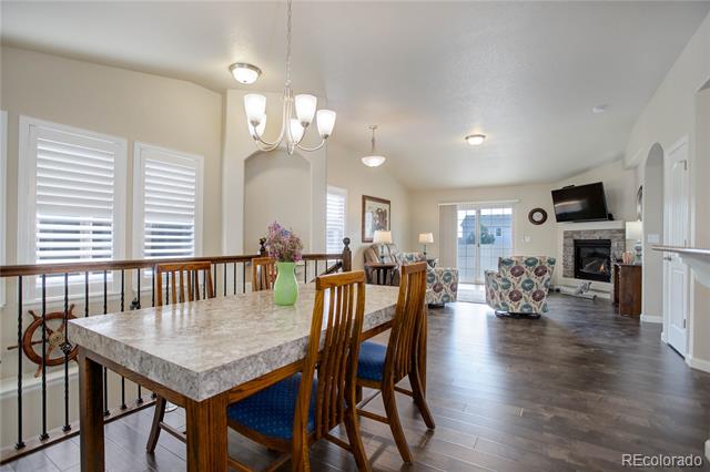 8032 Potentilla Grove