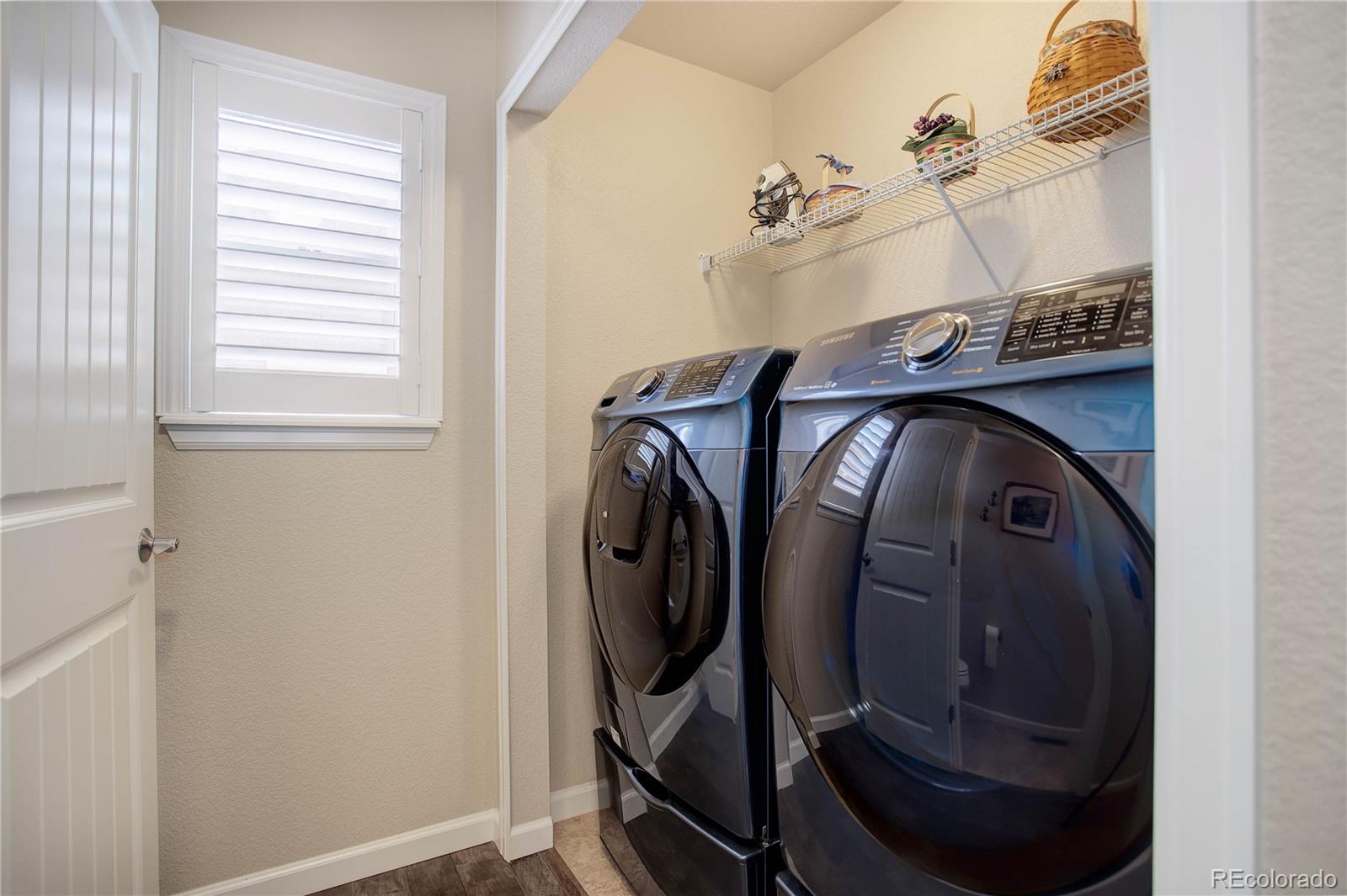 8032 Potentilla Grove