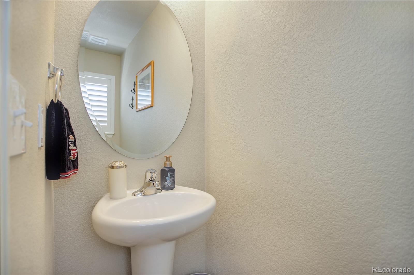 8032 Potentilla Grove