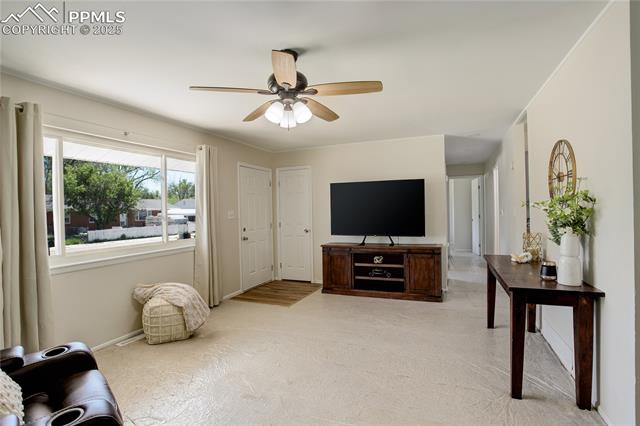 409 Columbine Street