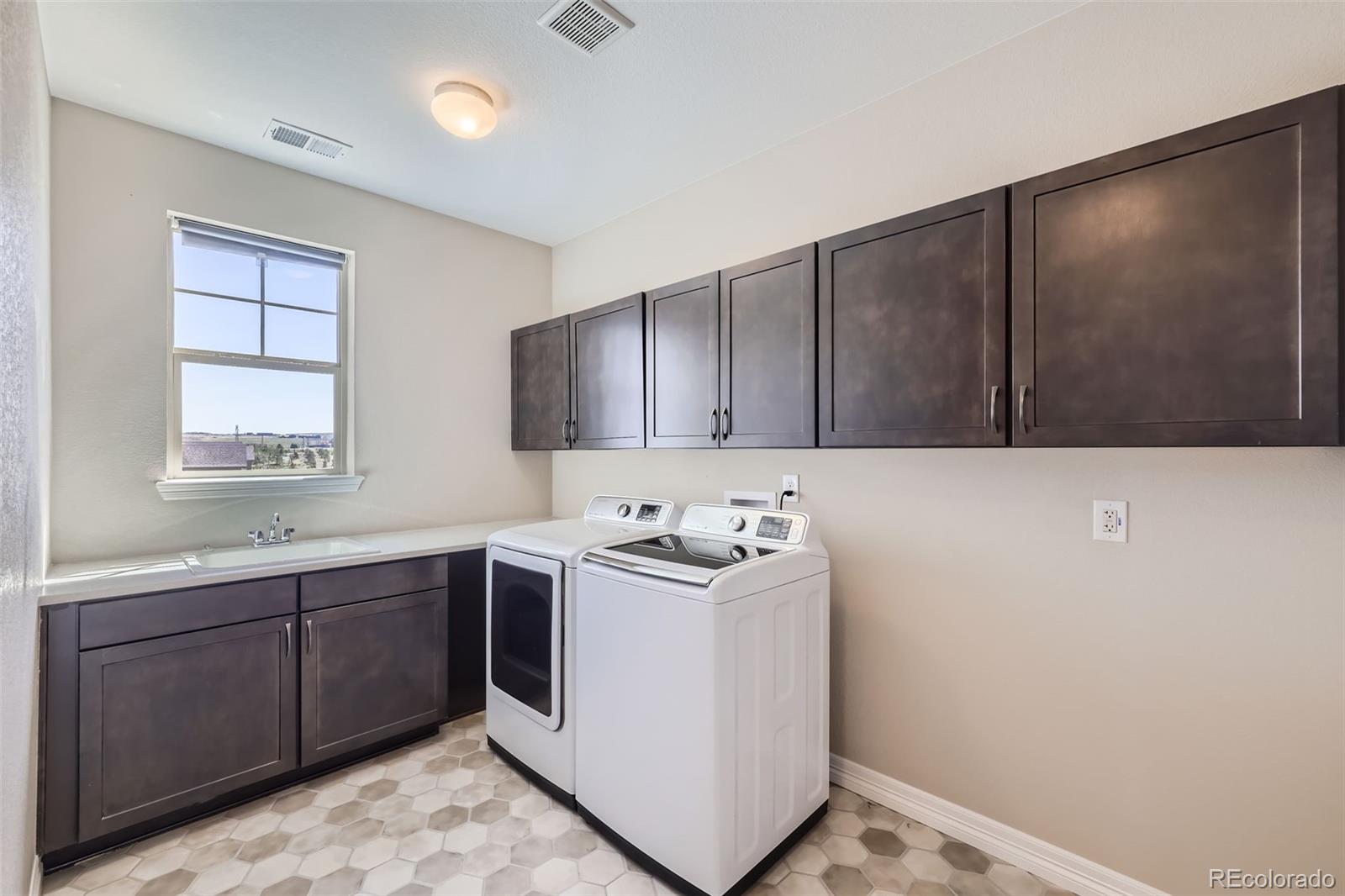 8661 Hunters Hill Lane