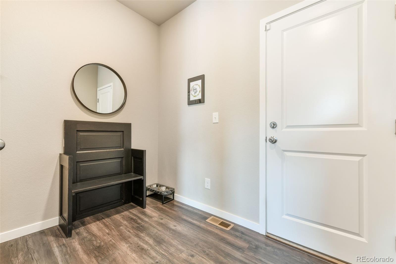 9646 Vistas Park Drive