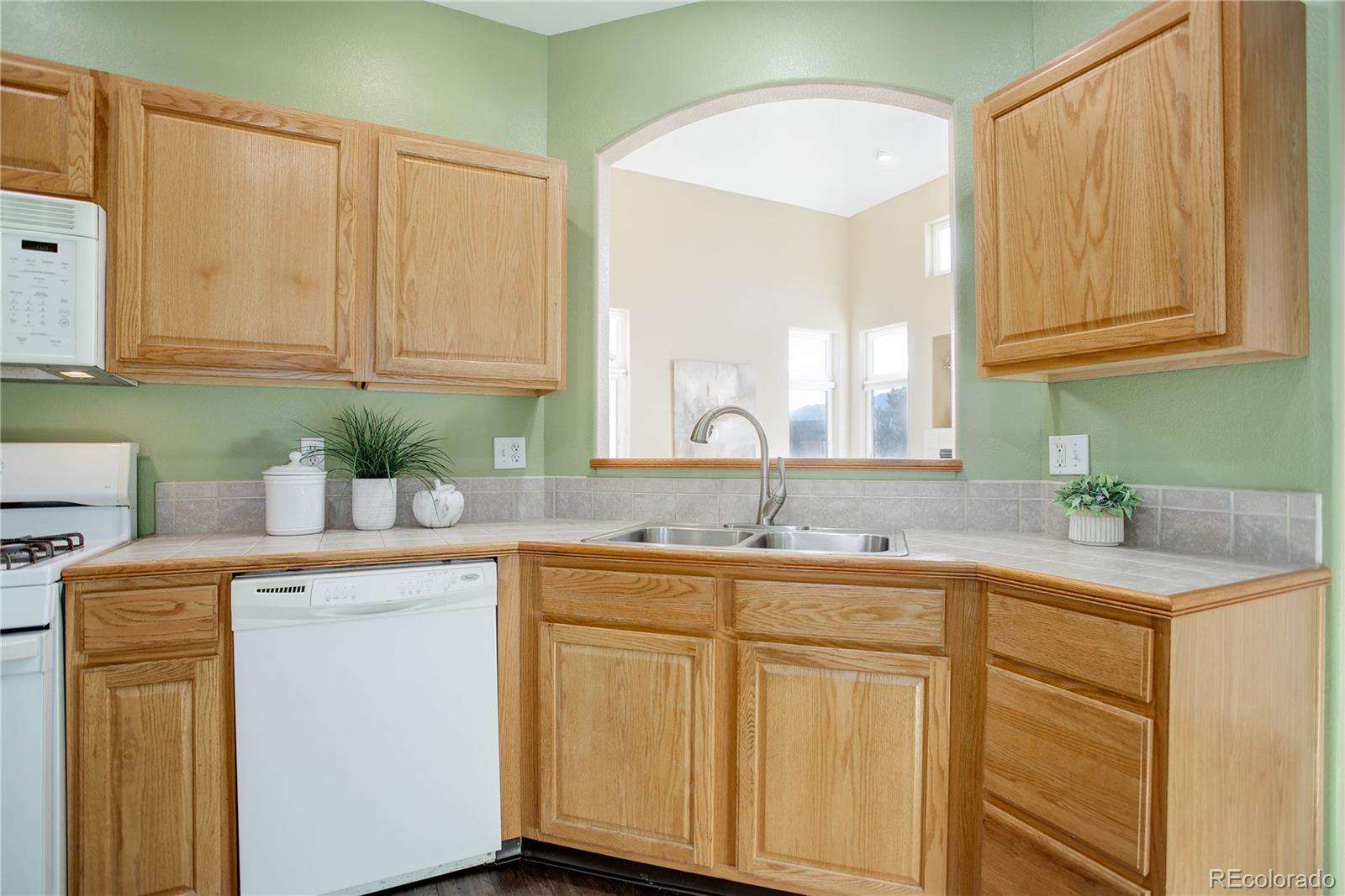 2154 Alpine Shadows View