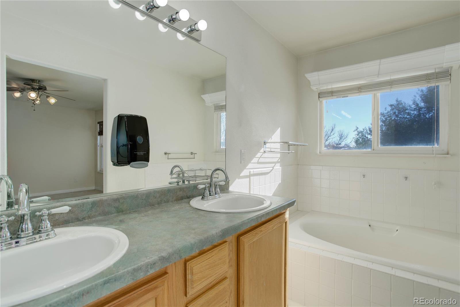 7152 Cliffrose Drive