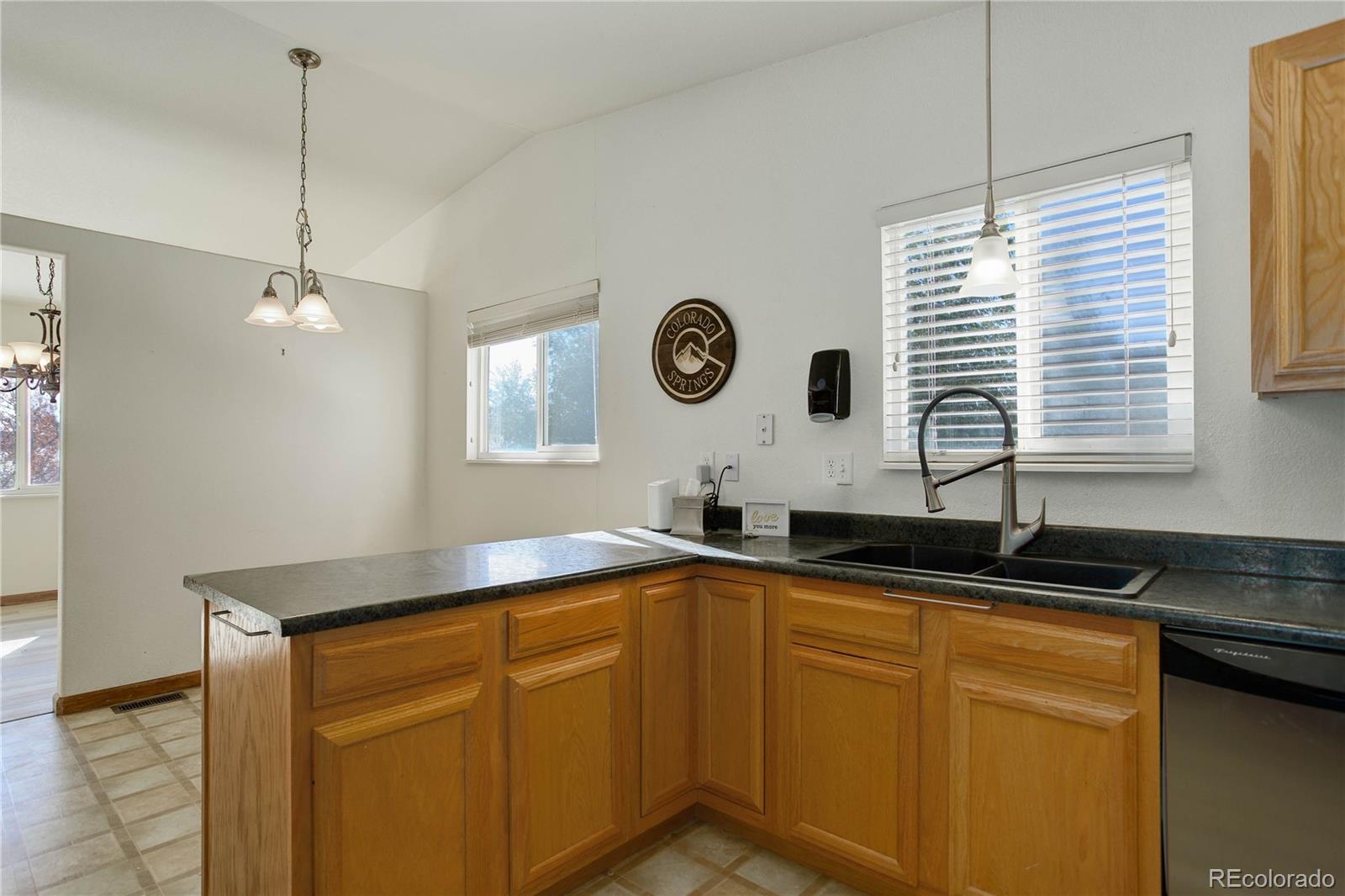 7152 Cliffrose Drive