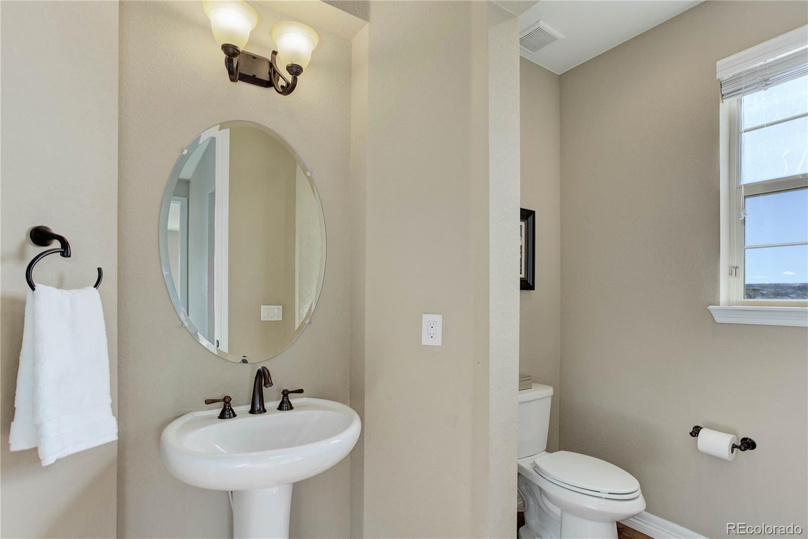 8727 Hunters Hill Lane