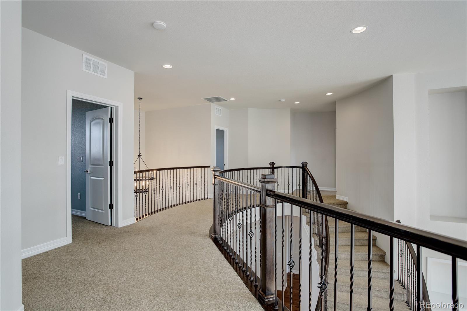 8727 Hunters Hill Lane