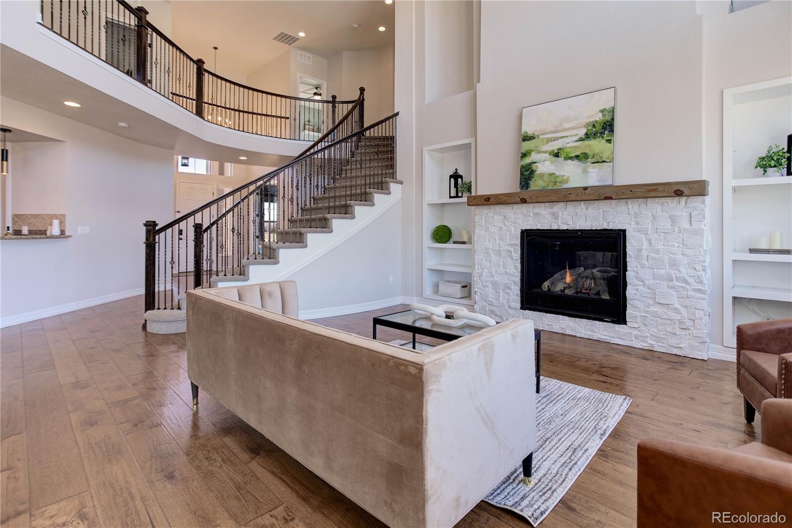 8727 Hunters Hill Lane