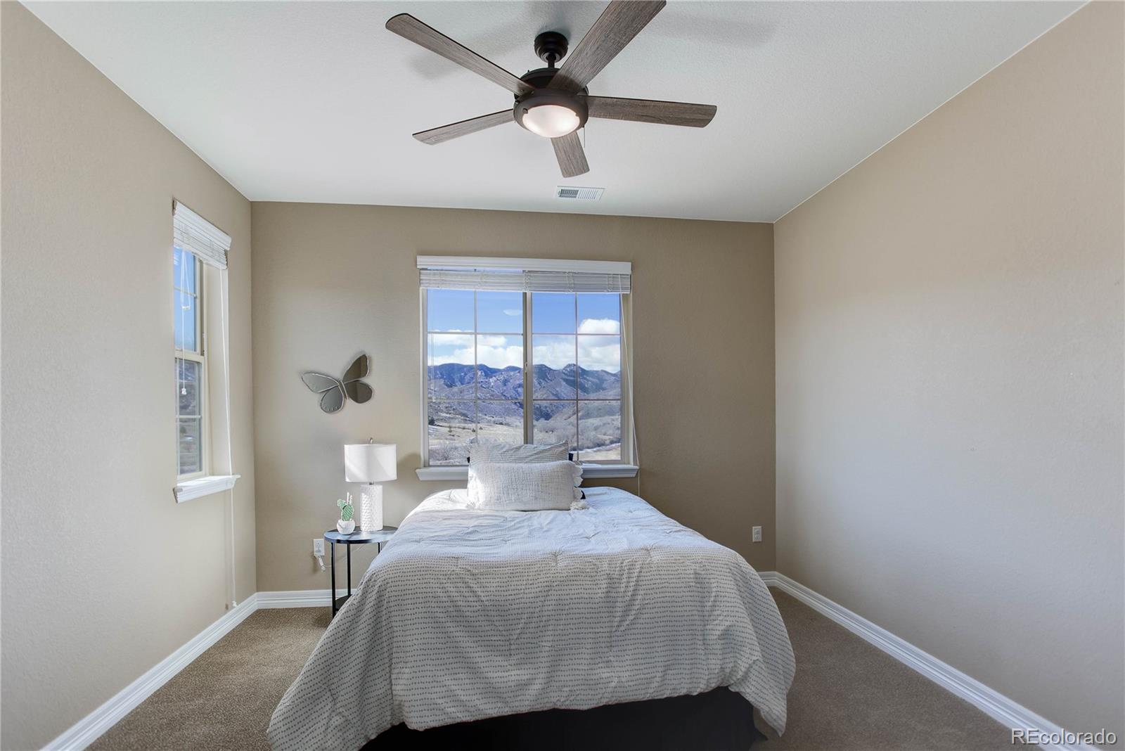 8727 Hunters Hill Lane