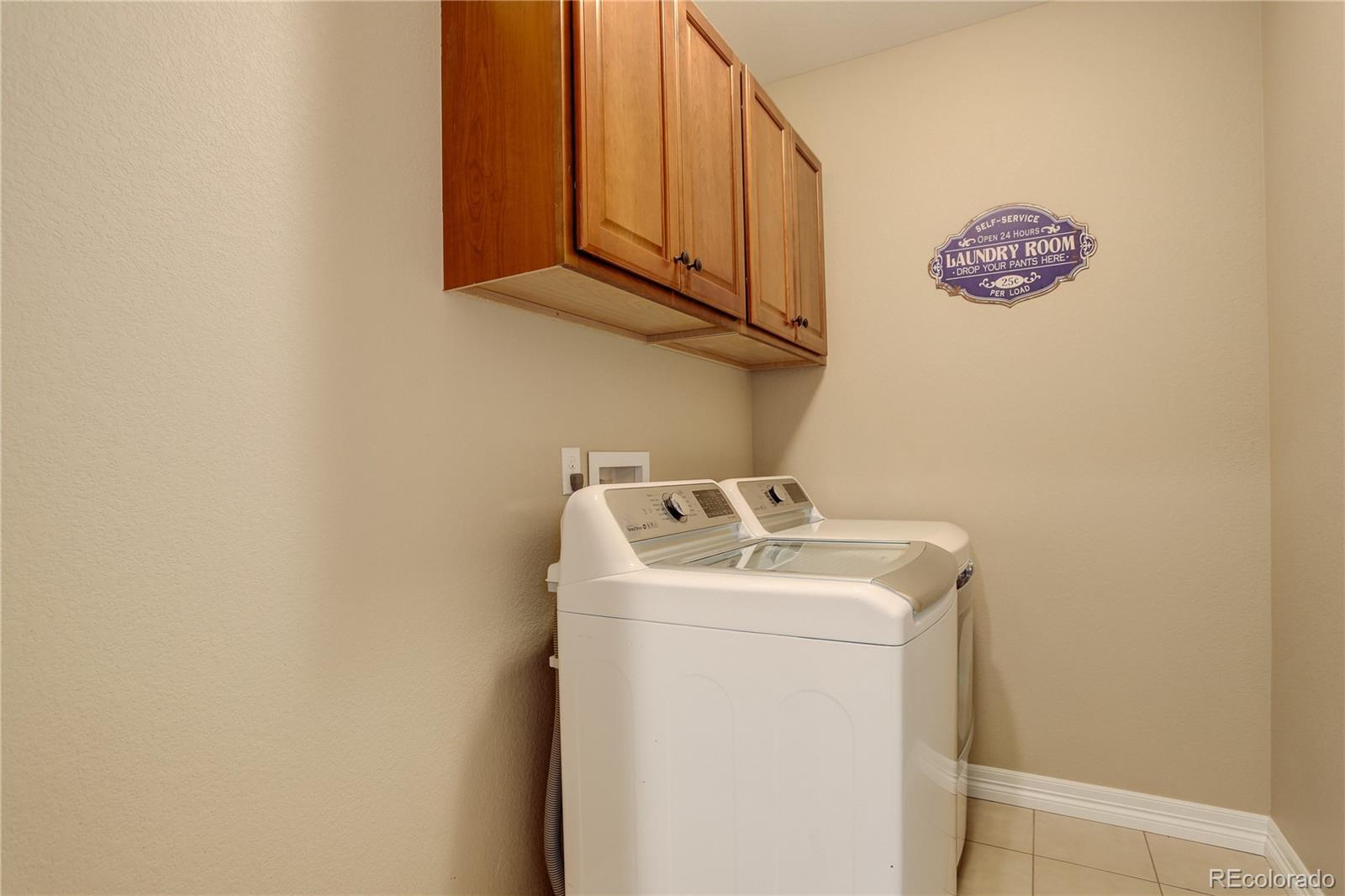 8727 Hunters Hill Lane