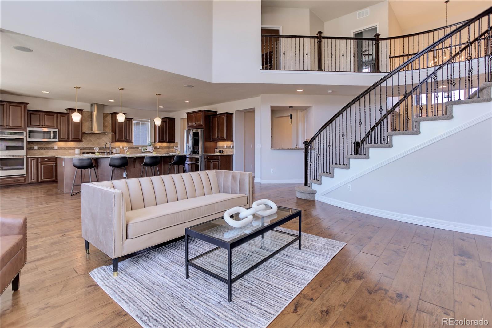 8727 Hunters Hill Lane