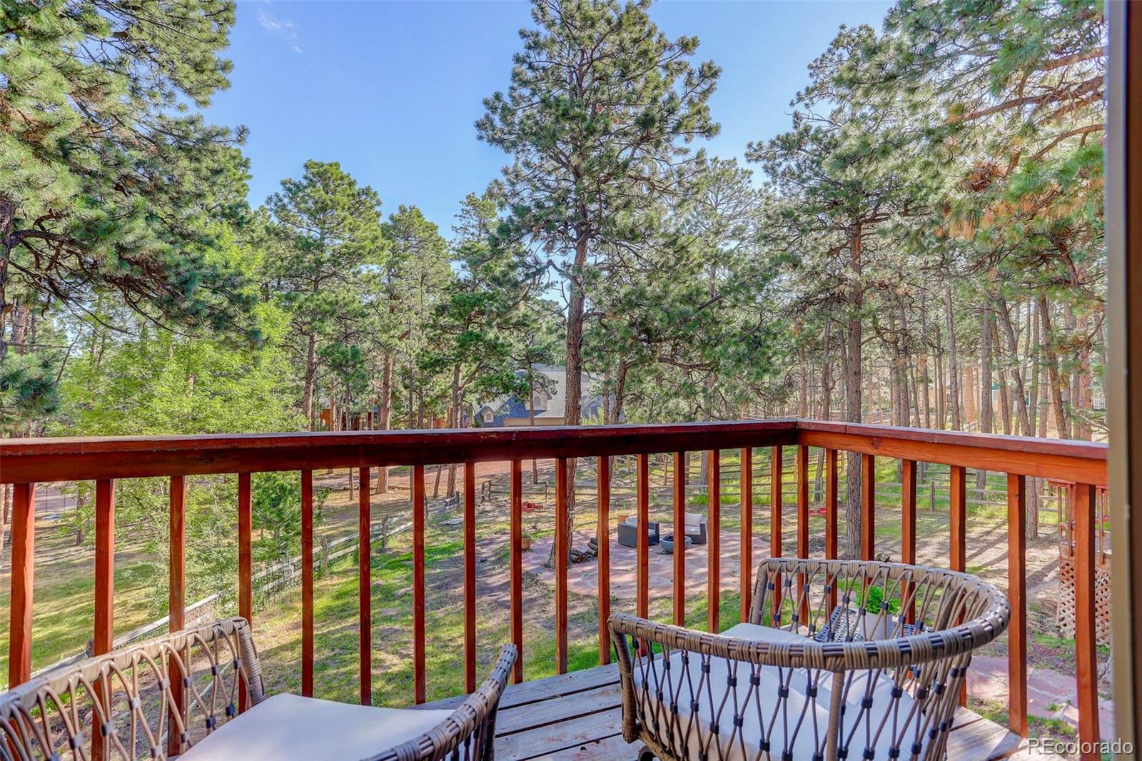 17950 New London Road