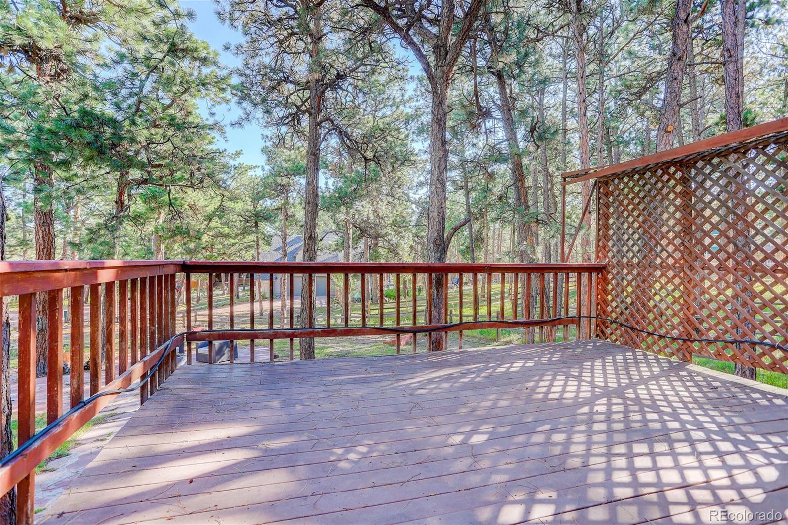 17950 New London Road