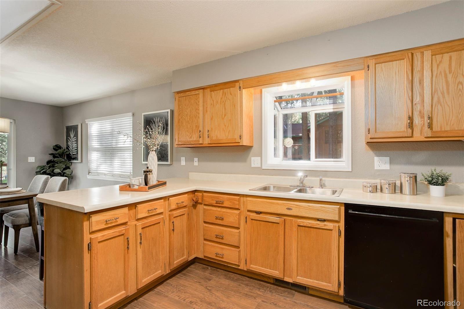 17950 New London Road