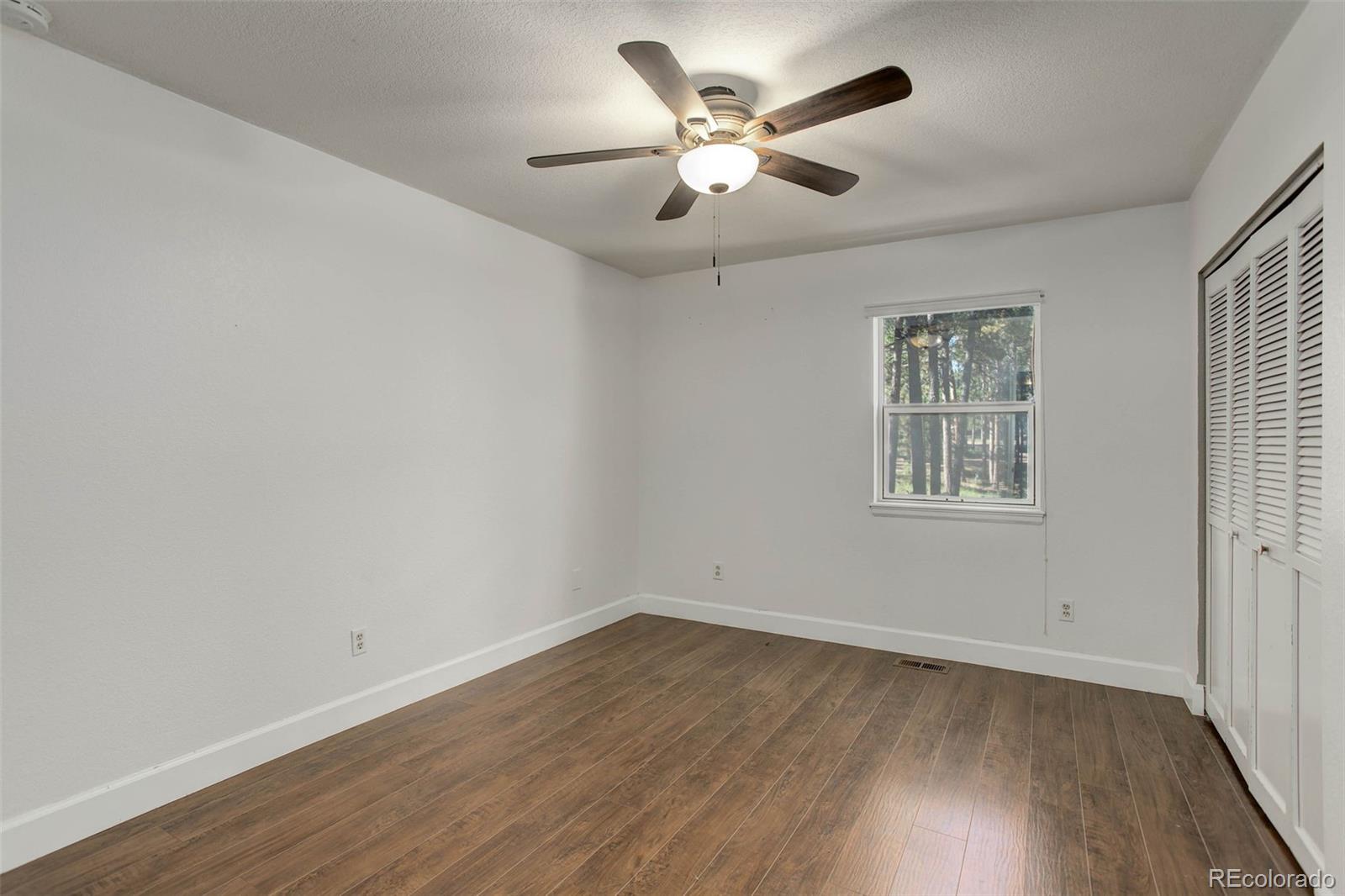 17950 New London Road