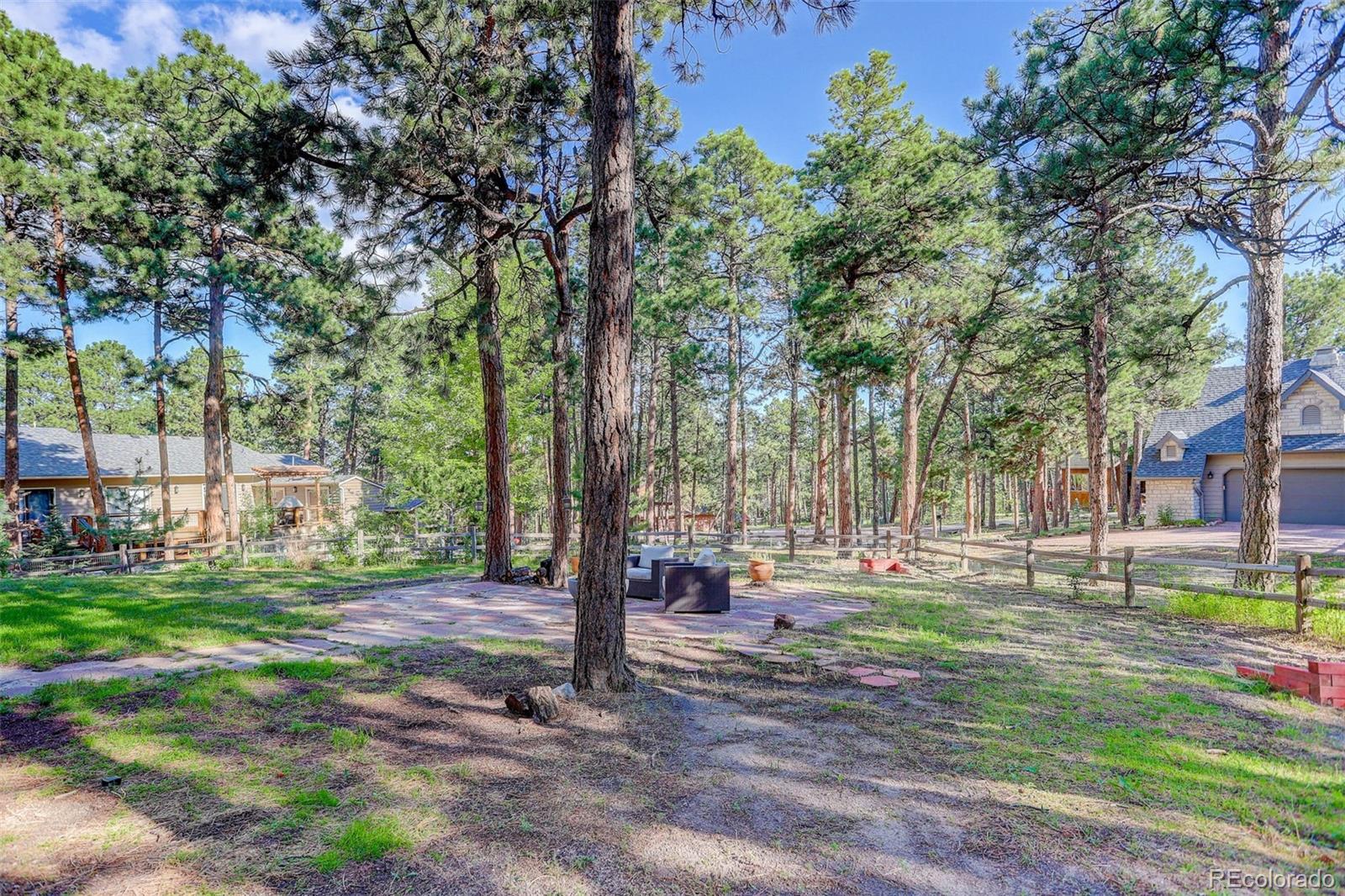 17950 New London Road