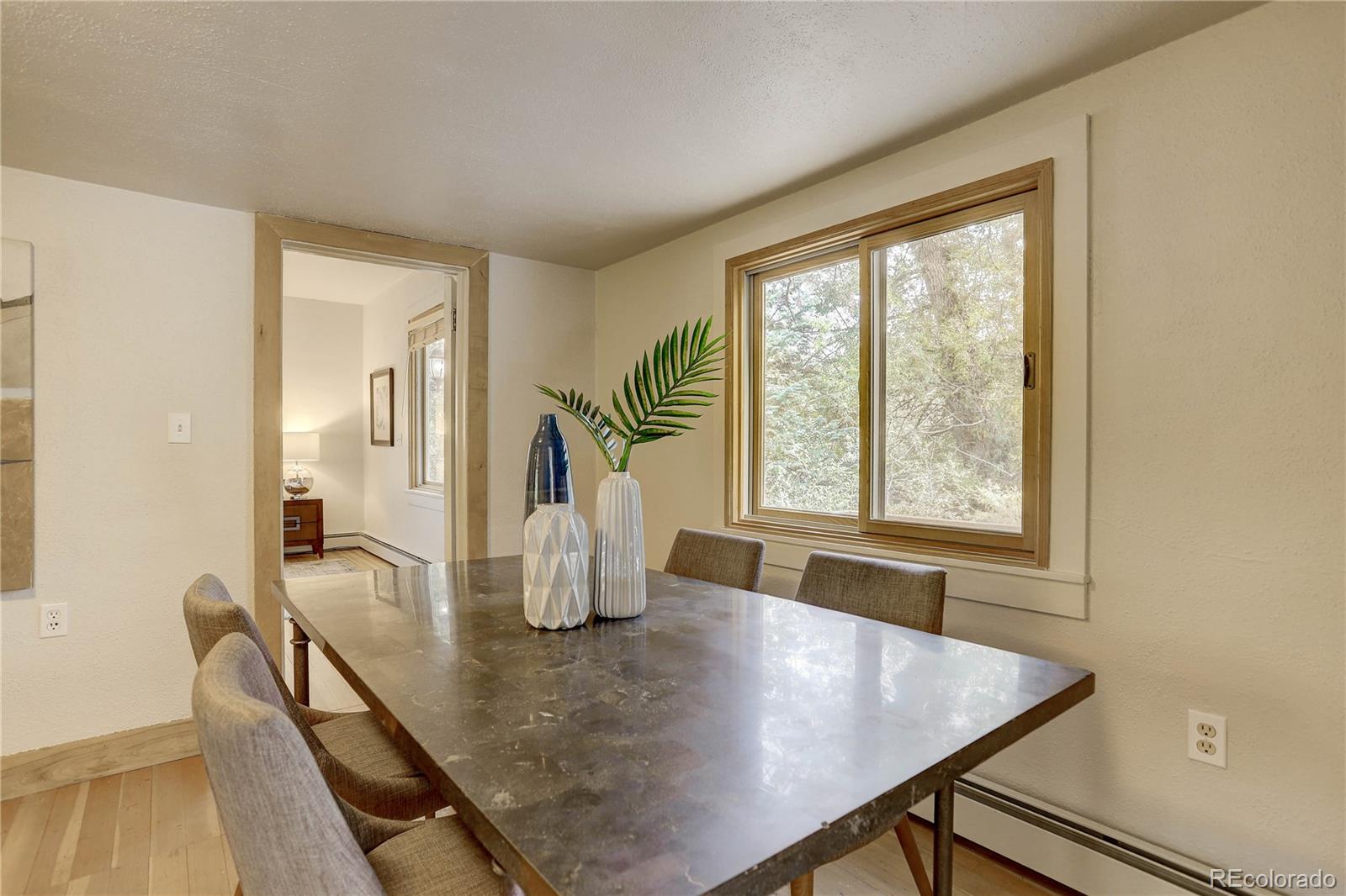 1604 W Cheyenne Road