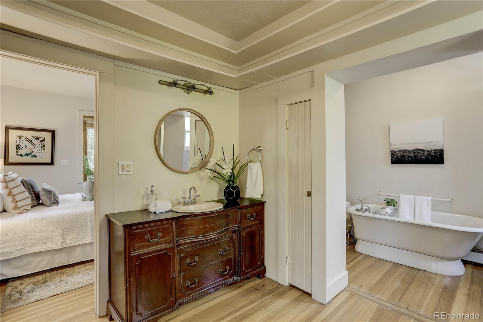 1604 W Cheyenne Road