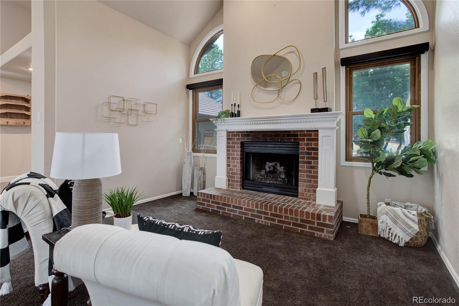 1985 Oak Hills Drive