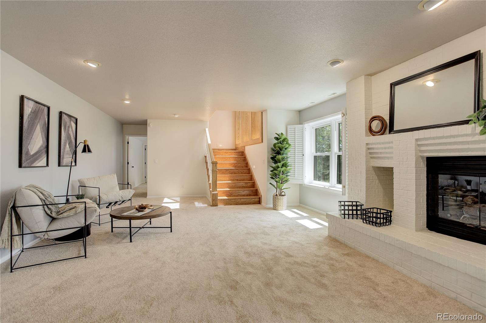 1985 Oak Hills Drive