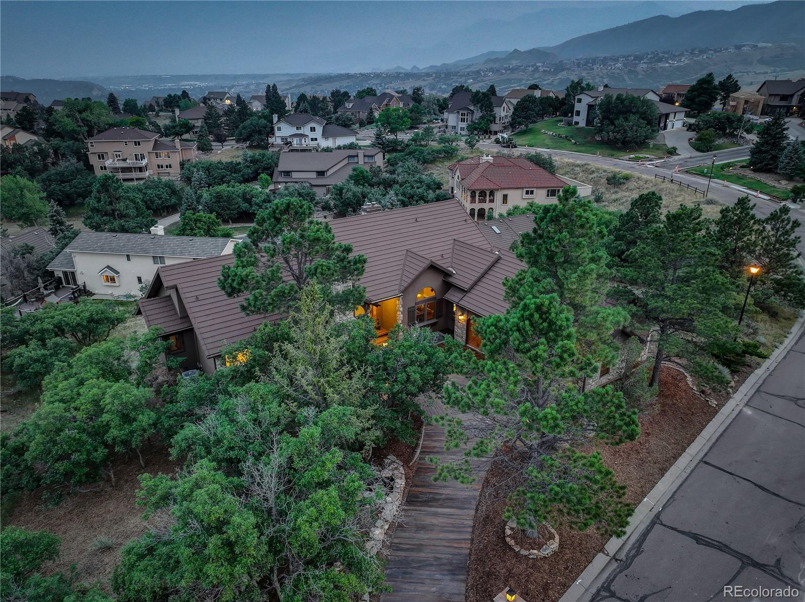 1985 Oak Hills Drive