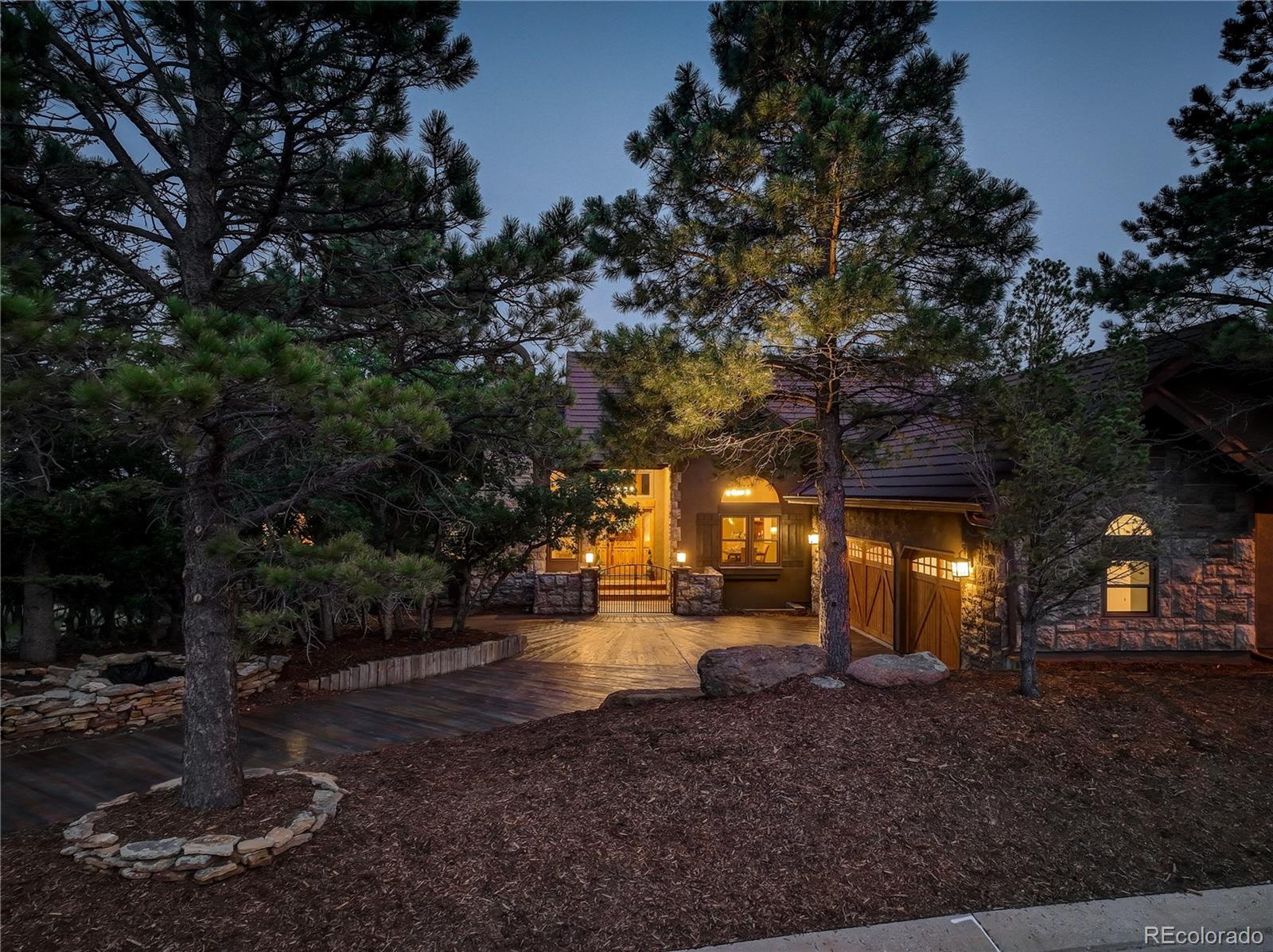 1985 Oak Hills Drive