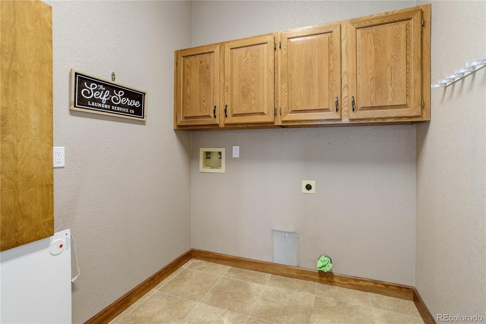 1985 Oak Hills Drive