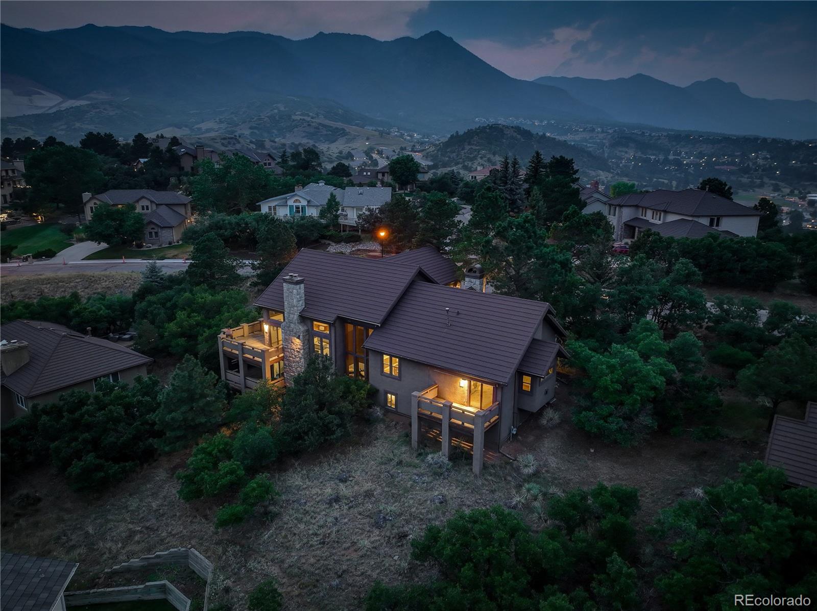 1985 Oak Hills Drive