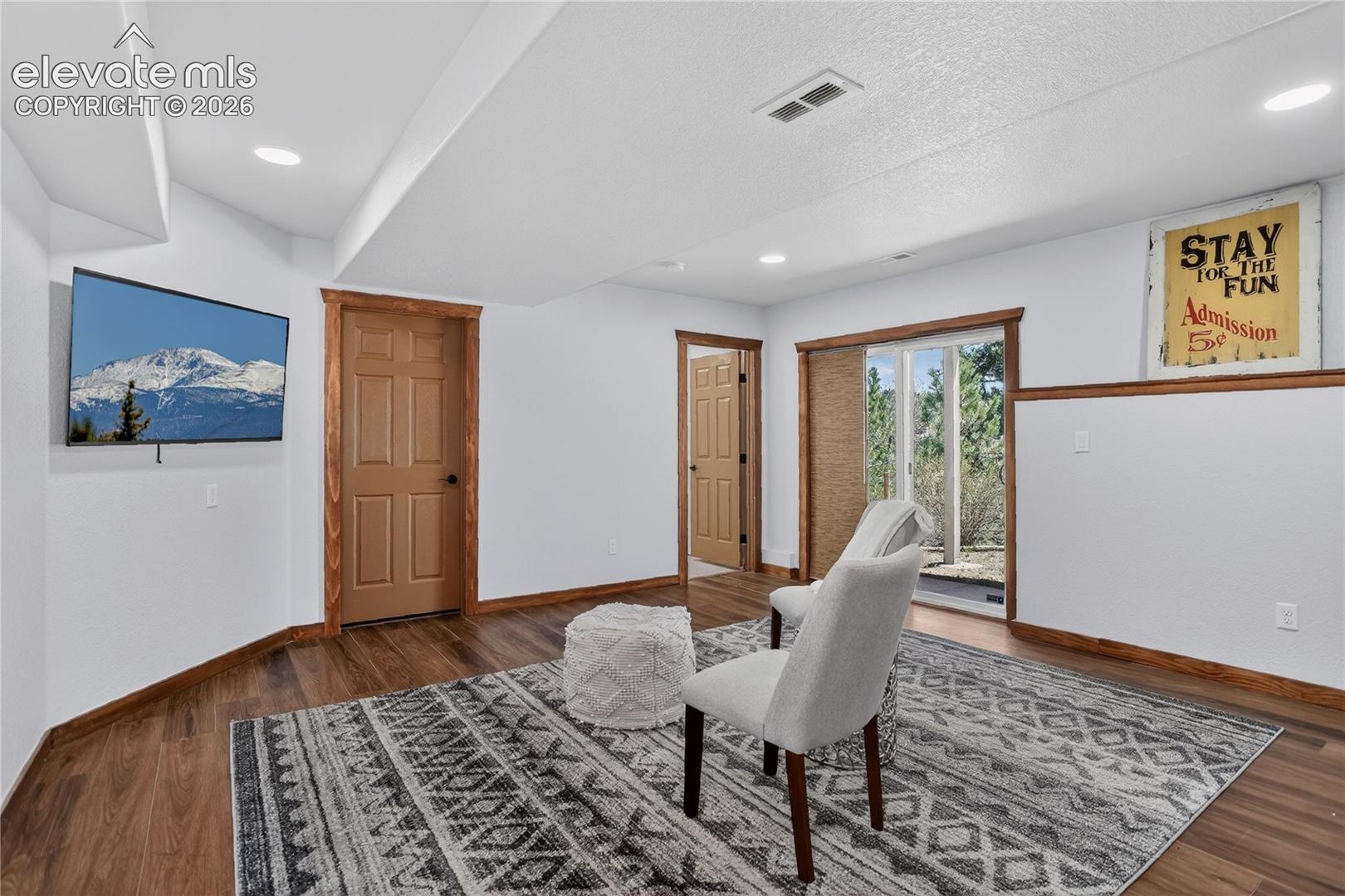341 Rainbow Trail