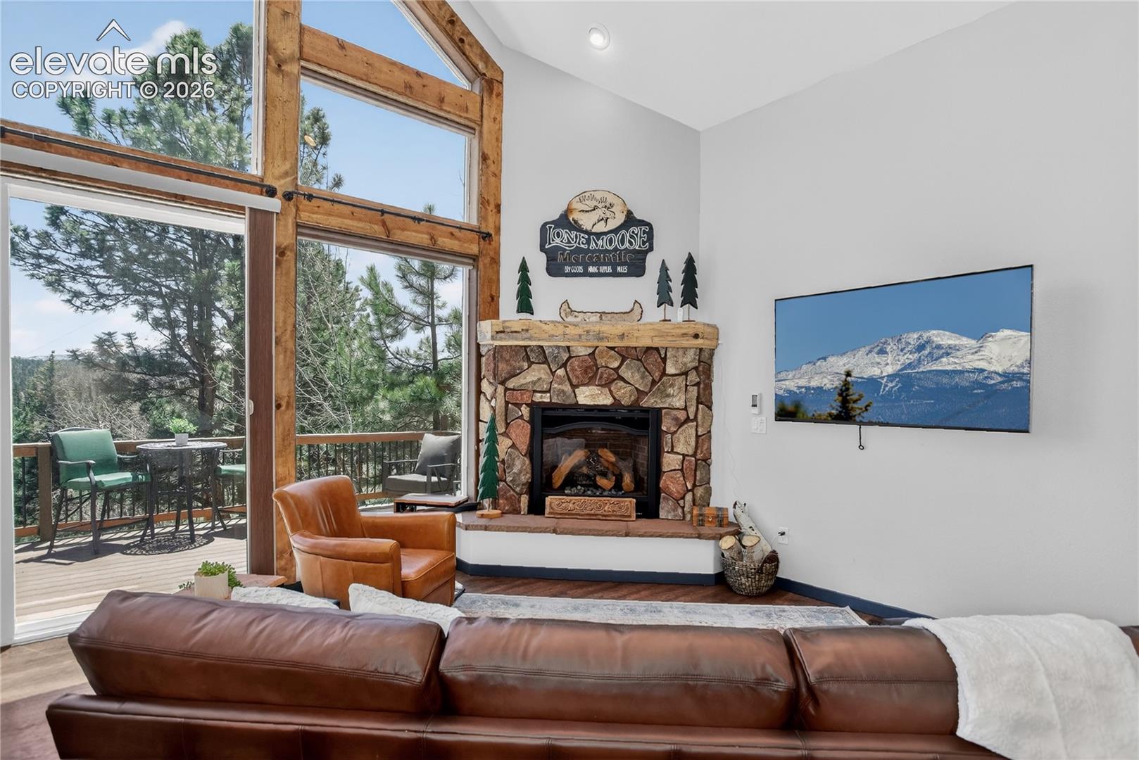 341 Rainbow Trail