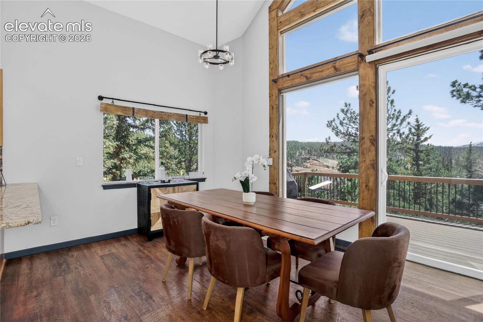 341 Rainbow Trail