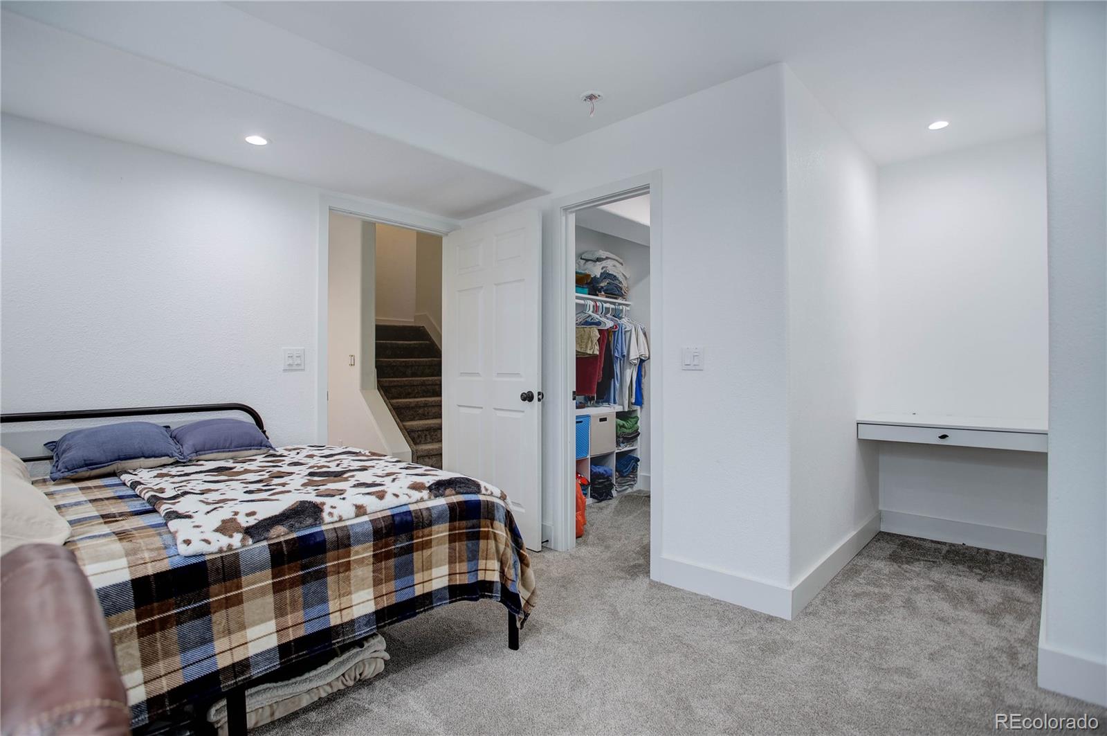 4664 Hidden River Drive