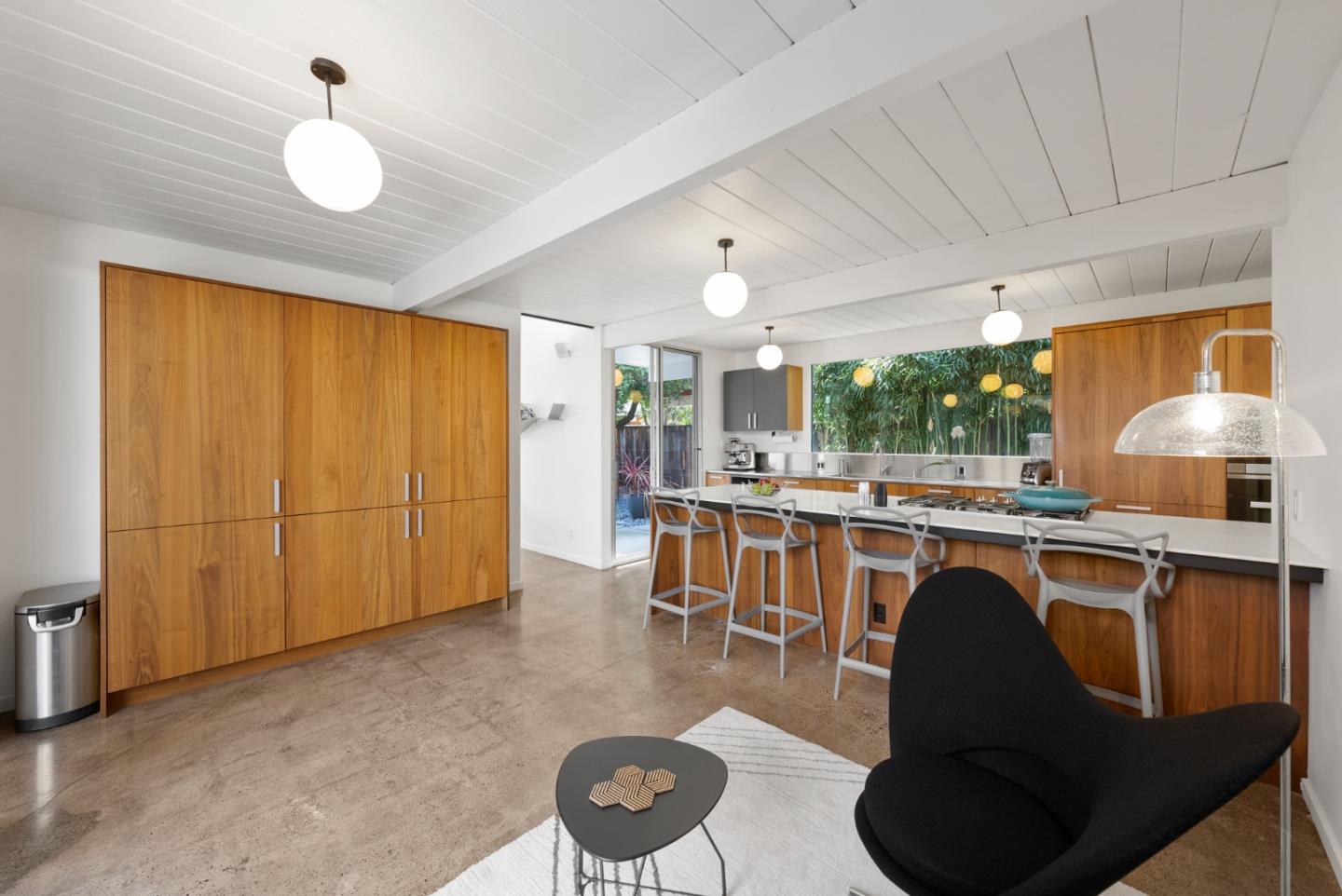 1652 Fairorchard AVE