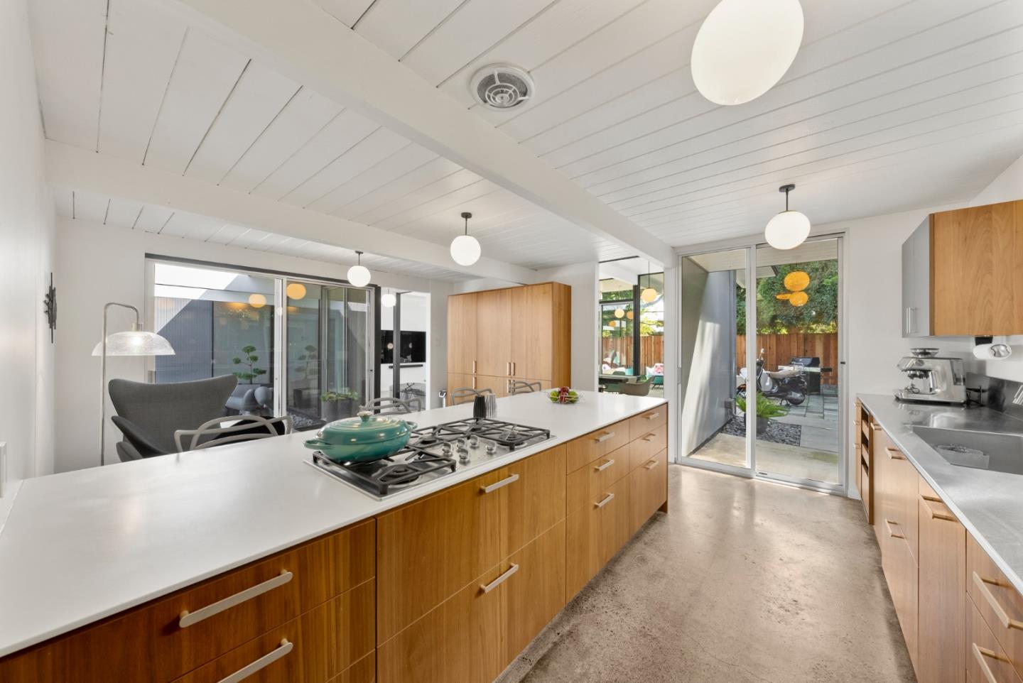 1652 Fairorchard AVE