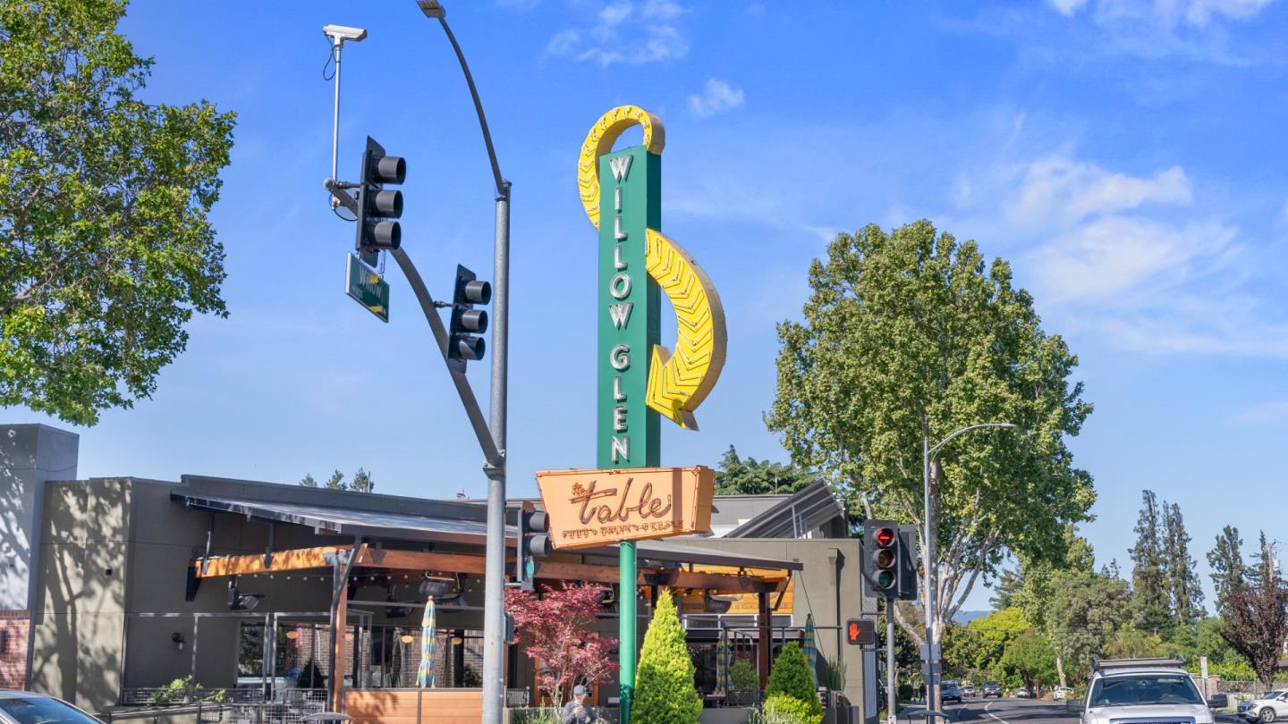 1652 Fairorchard AVE