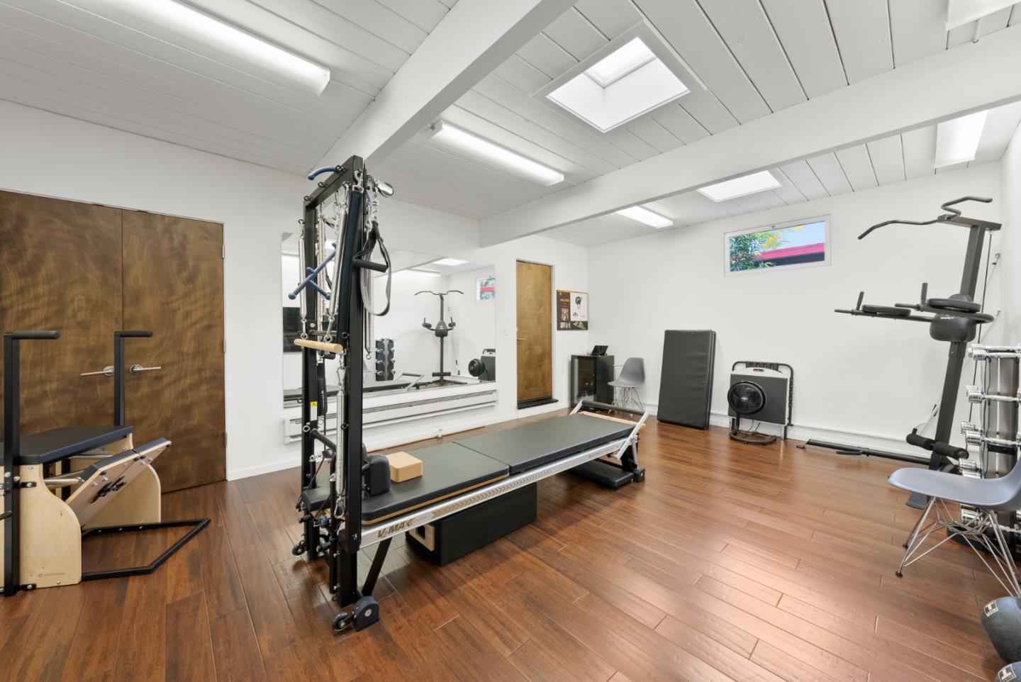 1652 Fairorchard AVE