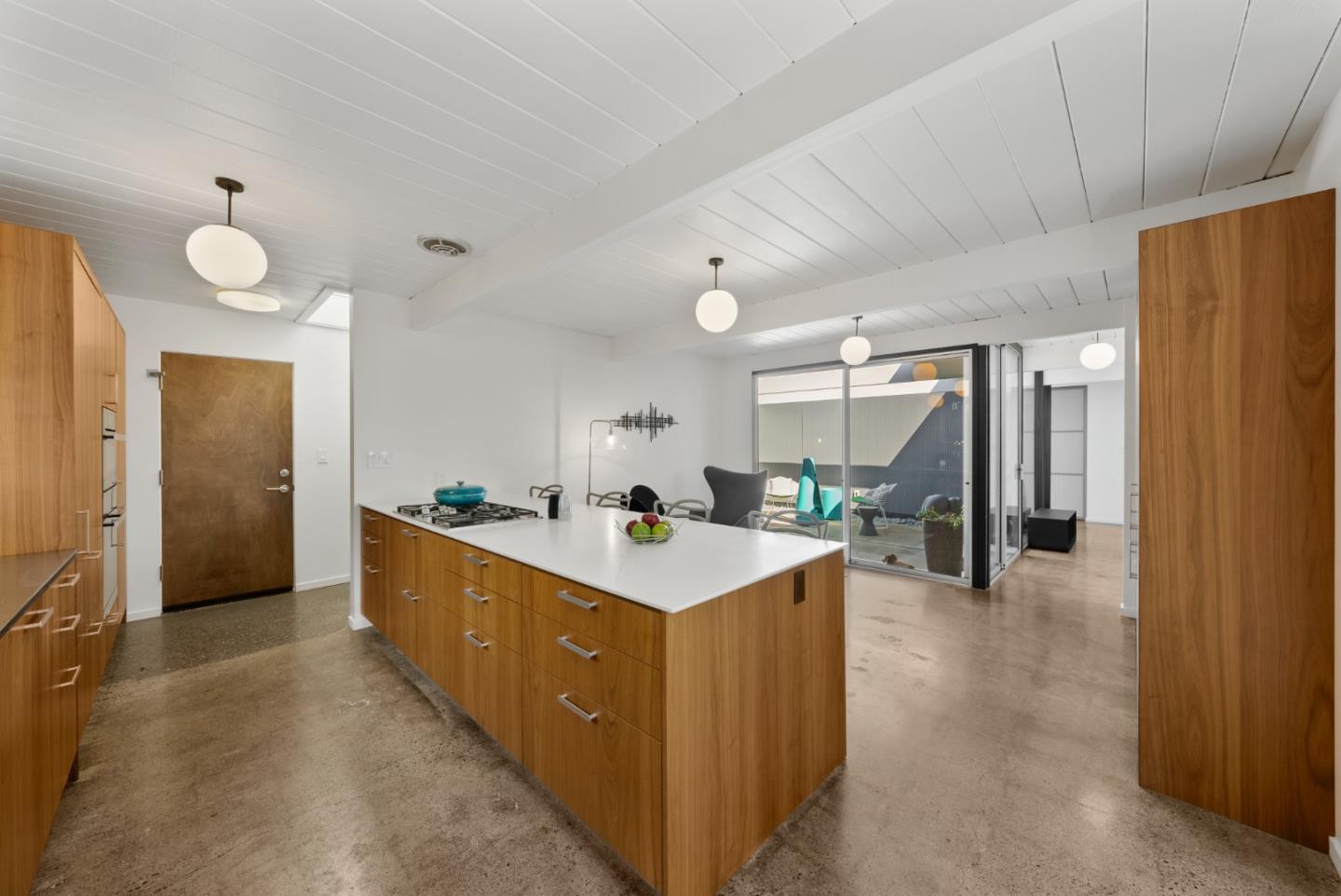 1652 Fairorchard AVE