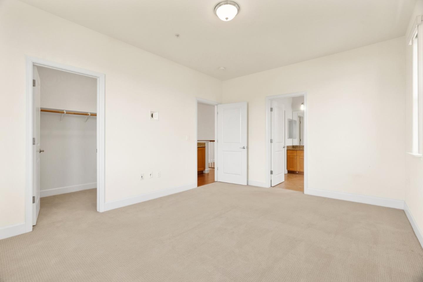 15735 Ibiza LN