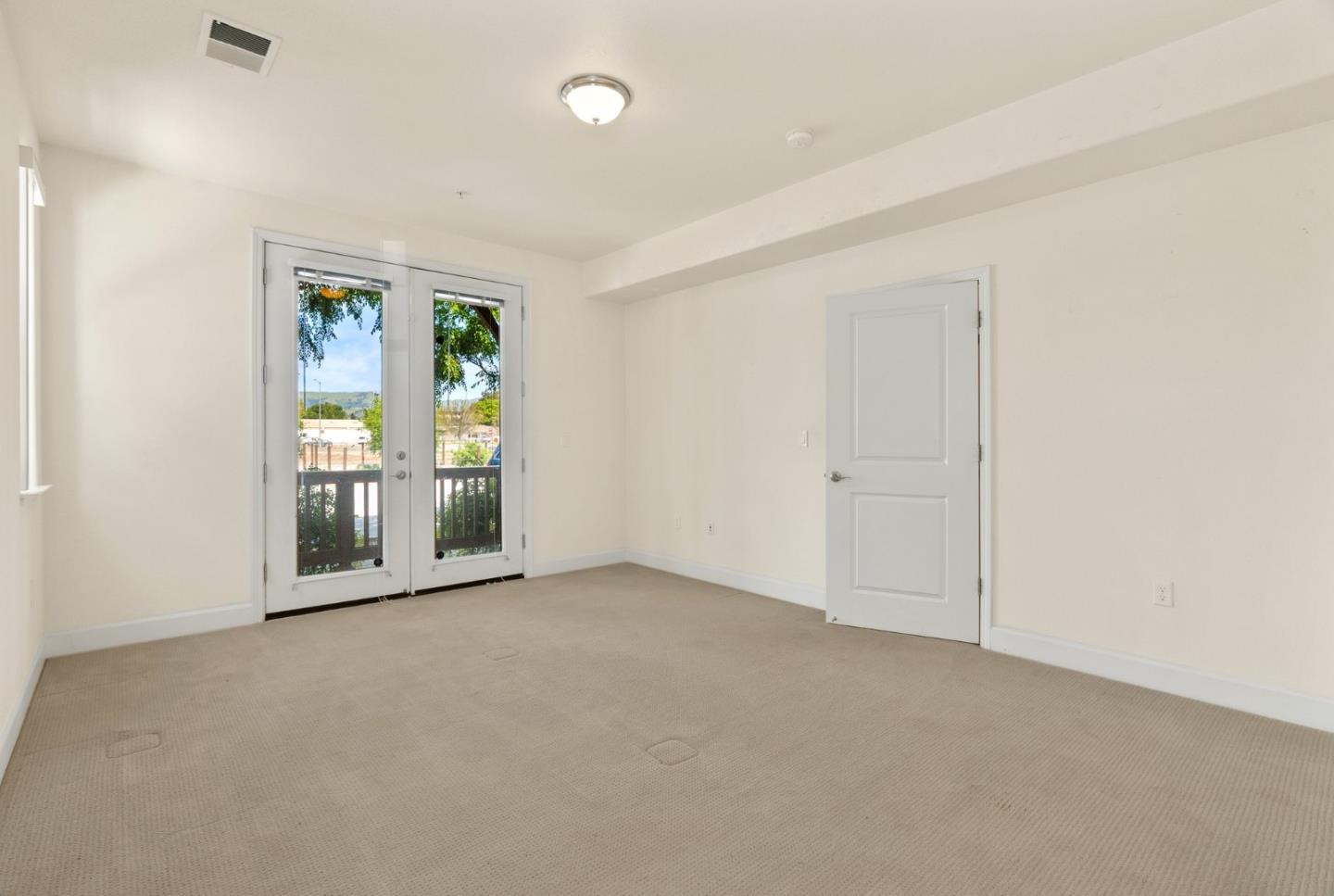15735 Ibiza LN