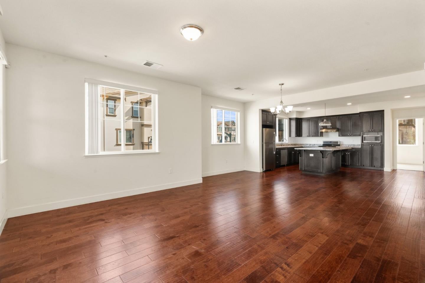 15705 Ibiza LN