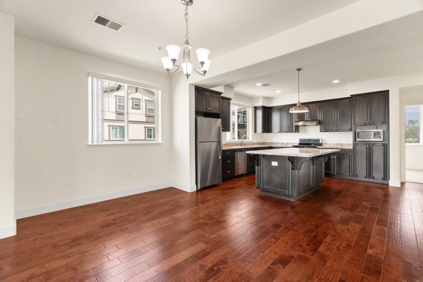 15705 Ibiza LN