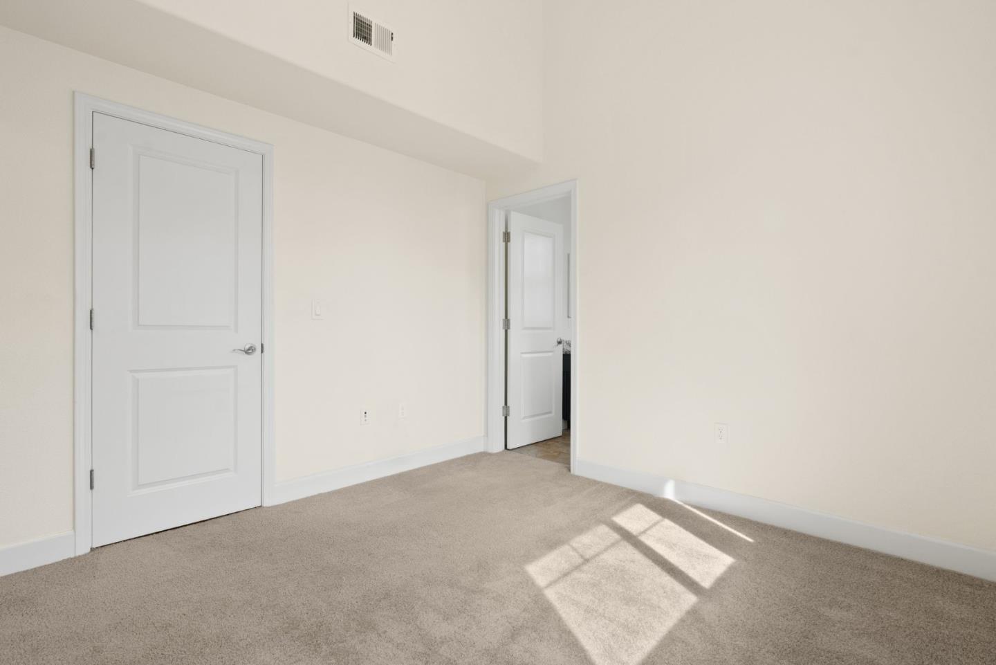 15705 Ibiza LN