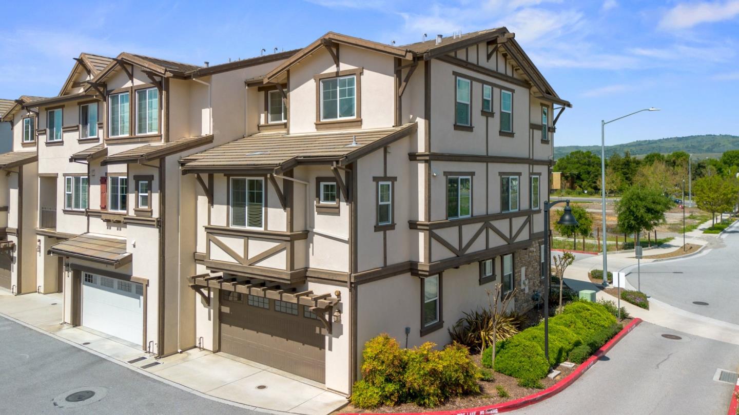 15705 Ibiza LN