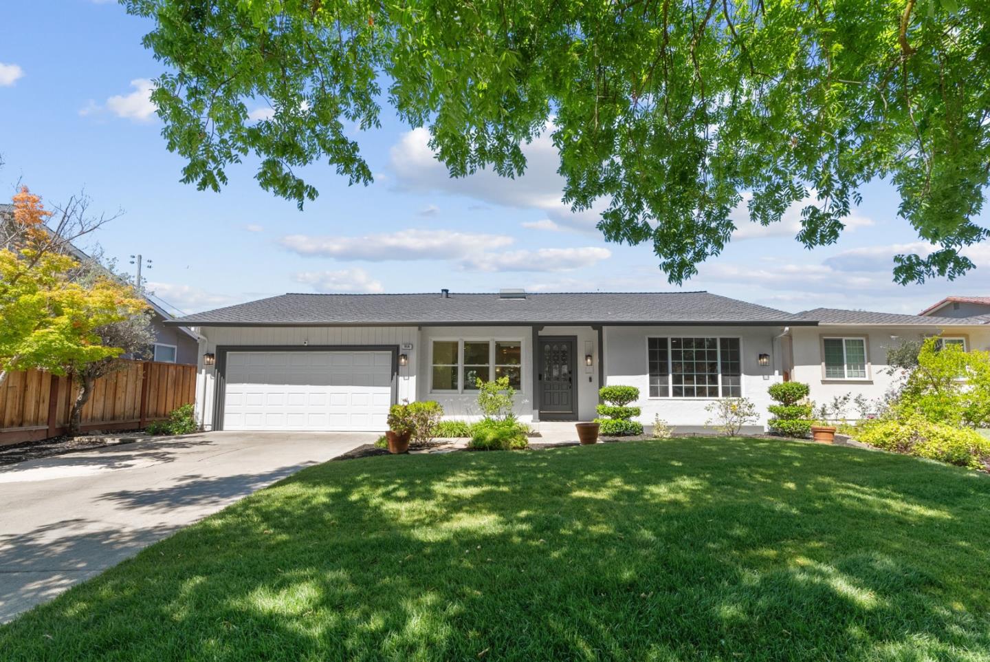 958 Wallace DR