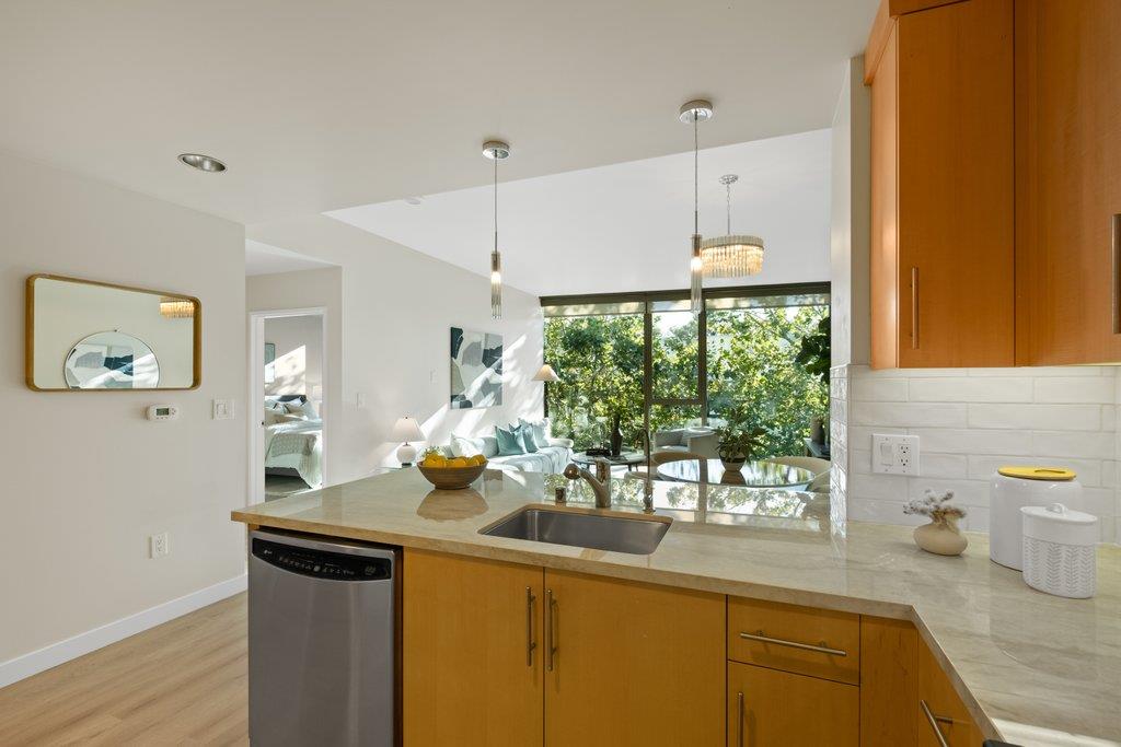 38 N Almaden BLVD 403