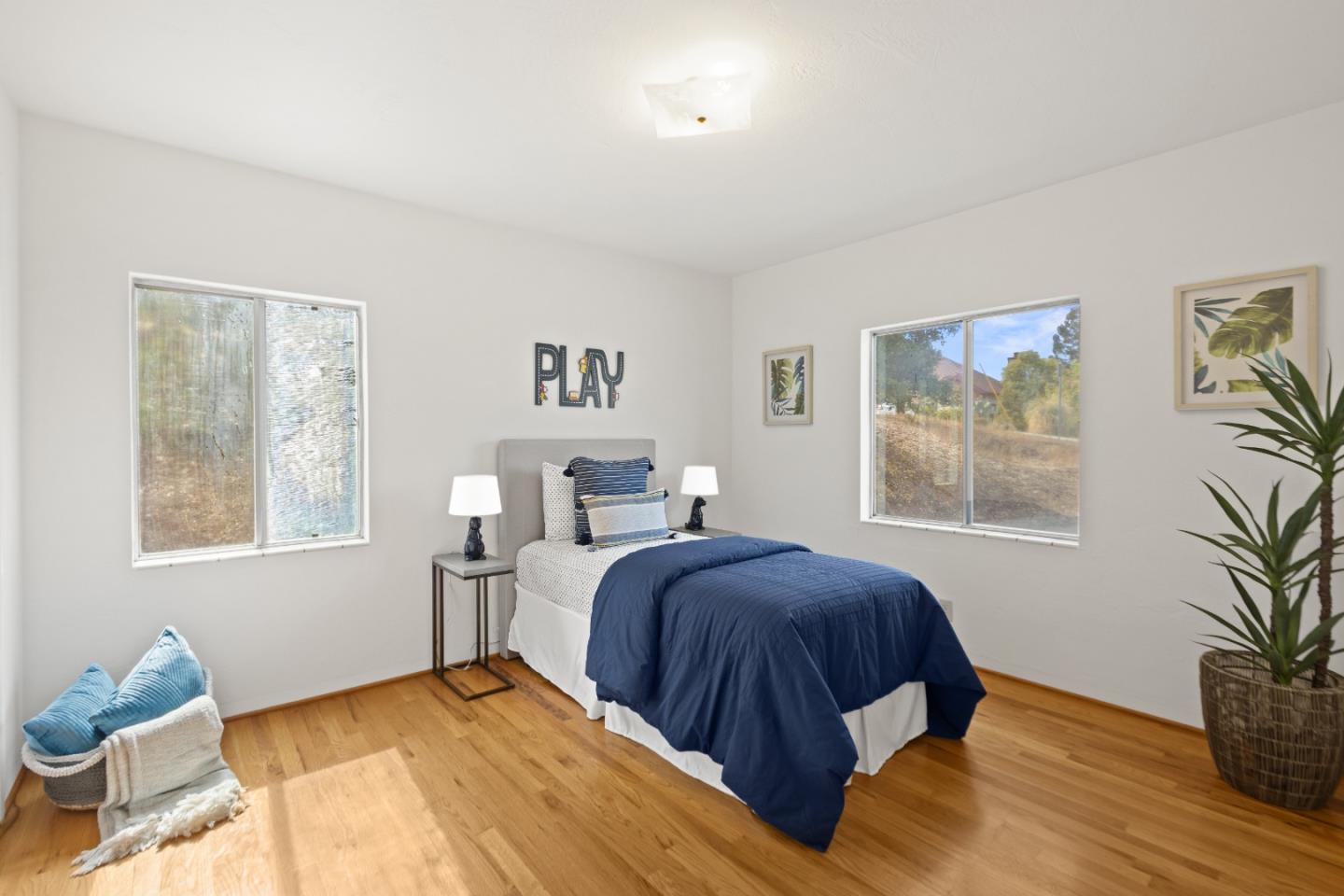 19517 Mockingbird Hill LN